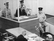 Eichmann whrend seines Prozesses